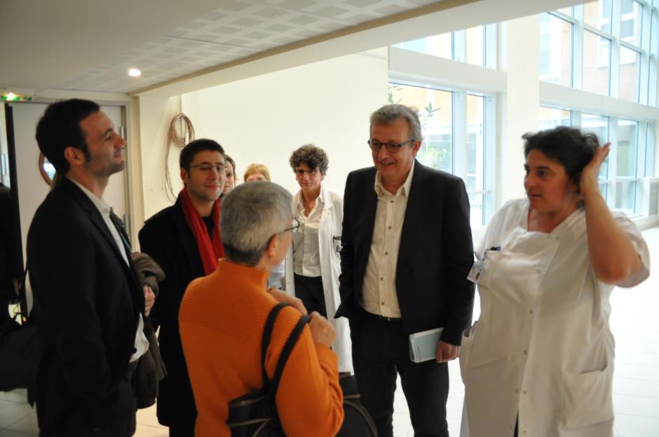 8 mars : visite de Pierre Laurent à la maternité des Bluets- Paris 12e